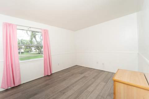 382 SE Evans Avenue, Port St. Lucie FL - photo 11 of 23