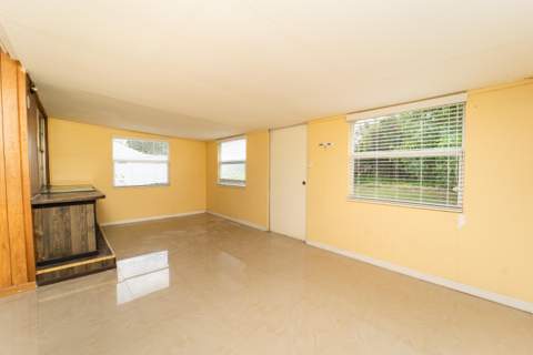 382 SE Evans Avenue, Port St. Lucie FL - photo 13 of 23