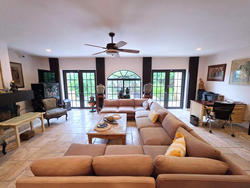 4 bedroom Single Family Residence at 4200 N Surf Road, HOLLYWOOD CENTRAL BEACH, Hollywood — photo 4