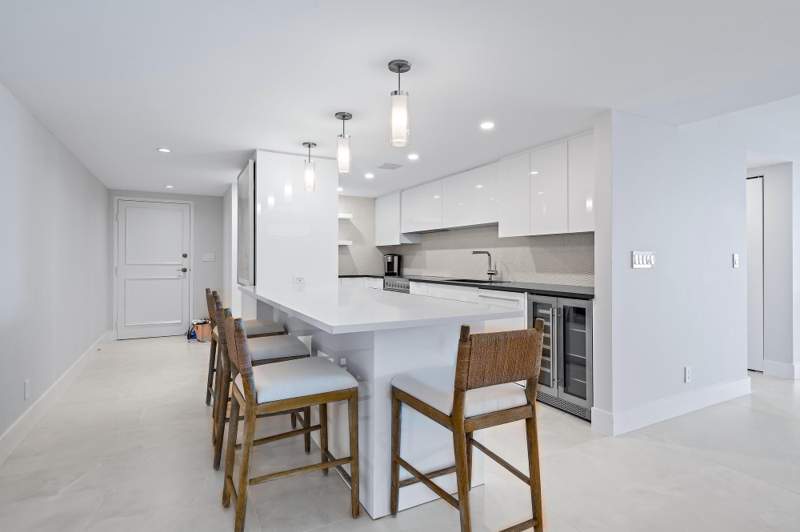 2 bedroom Condominium at 3456 S Ocean Boulevard #701, Claridges I Condo, Palm Beach — photo 5