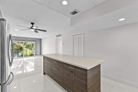 809 W Oakland Park Boulevard #K12, Oakland Park FL - photo 6 of 27