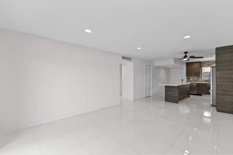 809 W Oakland Park Boulevard #K12, Oakland Park FL - photo 9 of 27