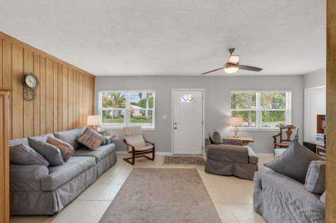 254 NE 22nd Street, Delray Beach FL - photo 10 of 41