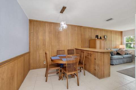 254 NE 22nd Street, Delray Beach FL - photo 13 of 41