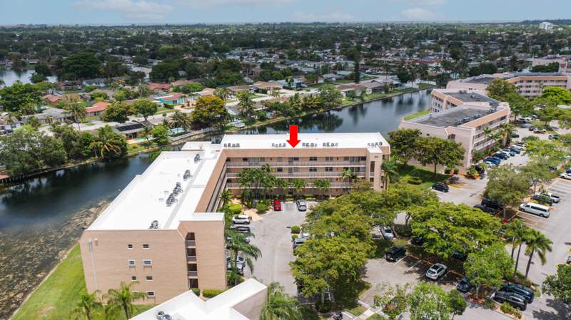 2 bedroom Condominium at 10422 NW 24th Place #408, Sunrise Lakes 209 Condo, Sunrise — photo 3