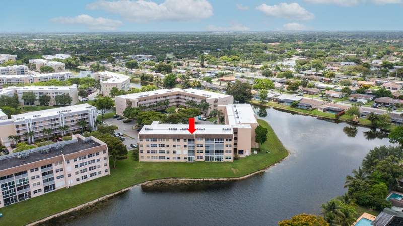 2 bedroom Condominium at 10422 NW 24th Place #408, Sunrise Lakes 209 Condo, Sunrise — photo 5