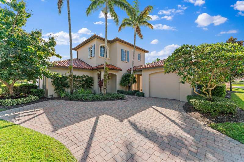 4 bedroom Single Family Residence at 611 White Pelican Way, Trump National Jupiter, Jupiter — photo 2