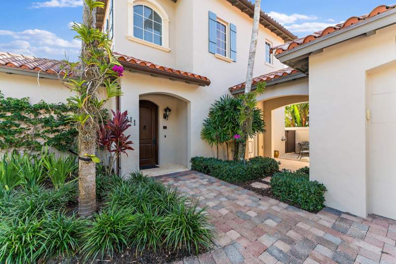 4 bedroom Single Family Residence at 611 White Pelican Way, Trump National Jupiter, Jupiter — photo 4