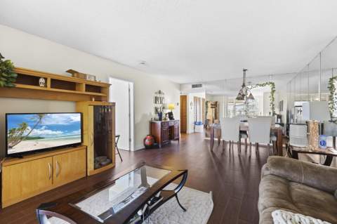 14671 Bonaire Boulevard #404, Delray Beach FL - photo 8 of 37
