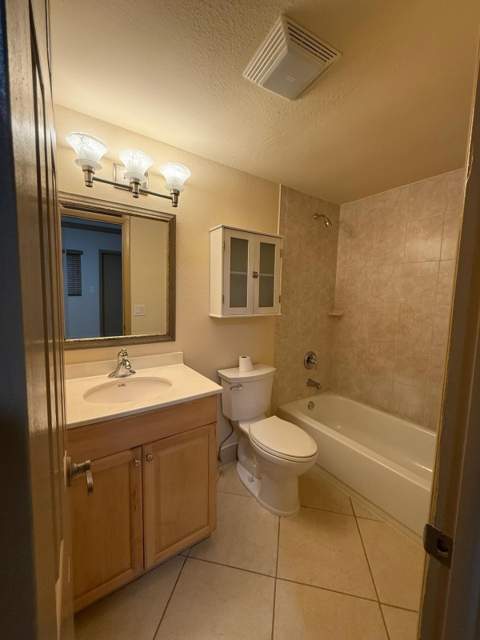 744 NE 14th Avenue #12, Fort Lauderdale FL - photo 11 of 22