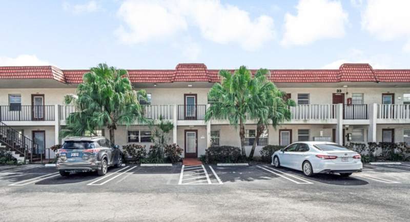 2 bedroom Condominium at 33 Abbey Lane #103, villages of oriole, Delray Beach — photo 2