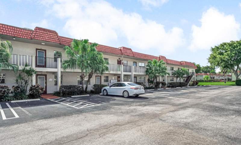 2 bedroom Condominium at 33 Abbey Lane #103, villages of oriole, Delray Beach — photo 3