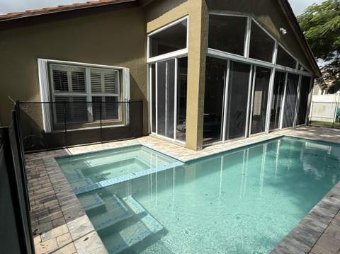 5730 Royal Club Drive, Boynton Beach FL - photo 13 of 18