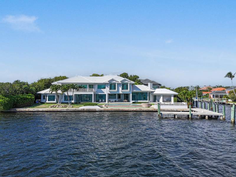5 bedroom Single Family Residence at 101 Bowsprit Drive, PALM BEACH LAKE WORTH ESTATES 2, North Palm Beach — photo 1