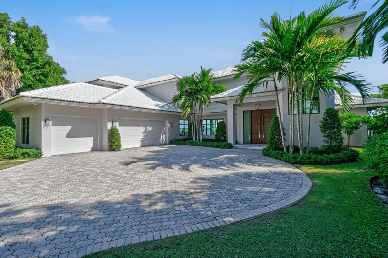 5 bedroom Single Family Residence at 101 Bowsprit Drive, PALM BEACH LAKE WORTH ESTATES 2, North Palm Beach — photo 4