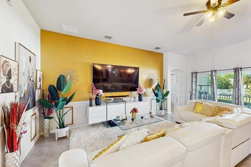 4 bedroom Single Family Residence at 2398 SE Rich Street, Port St Lucie Section 18, Port St. Lucie — photo 5