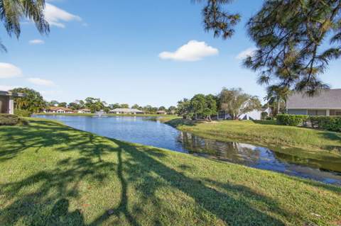 13302 Touchstone Place, Palm Beach Gardens FL - photo 22 of 45