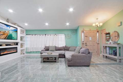 1149 SE Menores Avenue, Port St. Lucie FL - photo 10 of 35