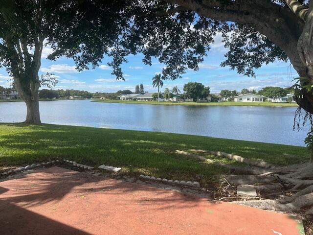 2 bedroom Single Family Residence at 5195 Nicholas Drive, Cypress Lakes 2, West Palm Beach — photo 4