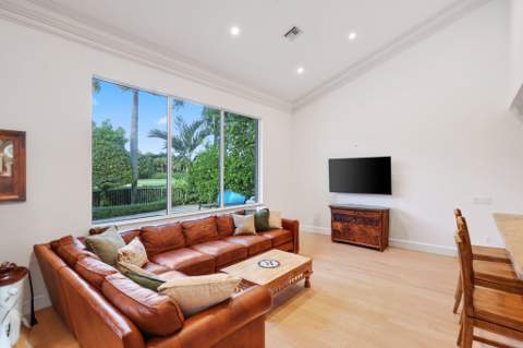 7355 Mandarin Drive, Boca Raton FL - photo 6 of 18
