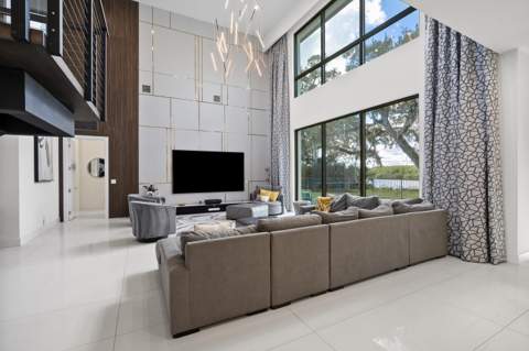 178 SE Via Lago Garda, Port St. Lucie FL - photo 9 of 53
