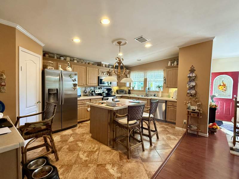 3 bedroom Manufactured Home at 6403 Birch Lane, Maralago Cay, Lantana — photo 5