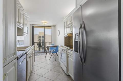 4200 N Ocean Drive #1-1705, Singer Island FL - photo 12 of 39