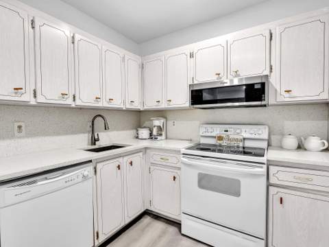 330 S Cypress Road #628, Pompano Beach FL - photo 6 of 57