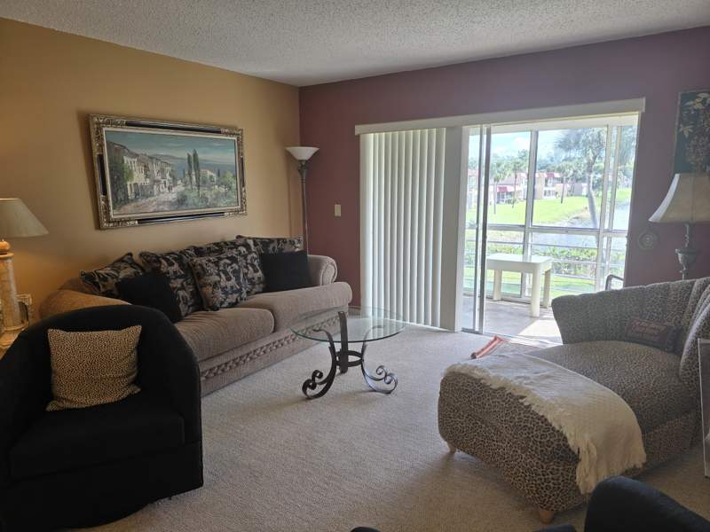 2 bedroom Condominium at 112 Lake Dora Drive, Golden Lakes Village, West Palm Beach — photo 5