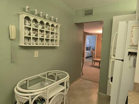 112 Lake Dora Drive, West Palm Beach FL - photo 7 of 27