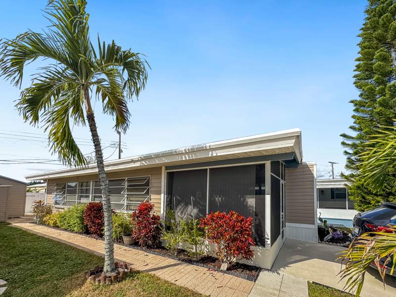 2 bedroom Mobile Home at 14553 Elmhurst Drive, Highland Trailer Park, Delray Beach — photo 3