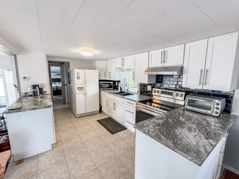 14553 Elmhurst Drive, Delray Beach FL - photo 24 of 29