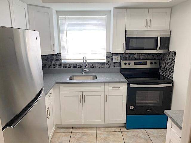 1 bedroom Condominium at 2667 Emory Dr Drive #H, Cresthaven Villas Condo 34, West Palm Beach — photo 2