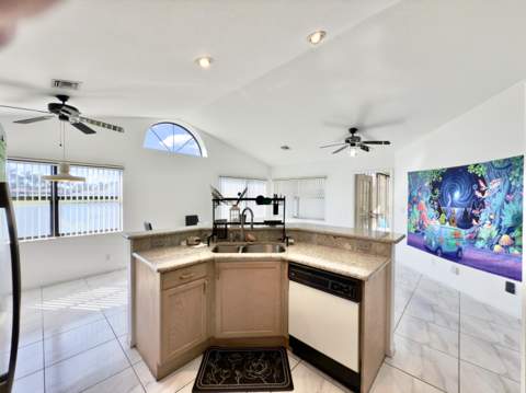 8491 Heather Place, Boynton Beach FL - photo 13 of 50