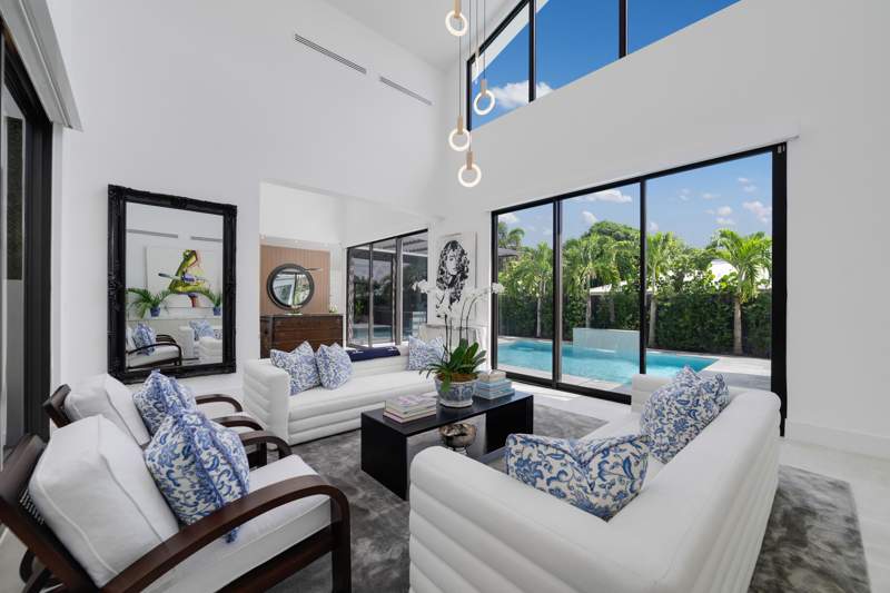 4 bedroom Single Family Residence at 4444 Washington Road, Worth Court Wpb 1st Add In, West Palm Beach — photo 2