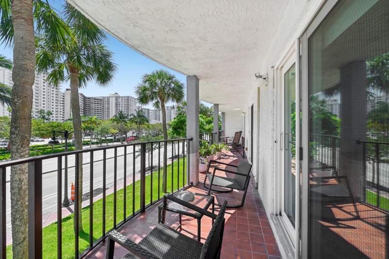 2 bedroom Condominium at 3909 N Ocean Boulevard #215, Top Of The Mile South Condo, Fort Lauderdale — photo 2
