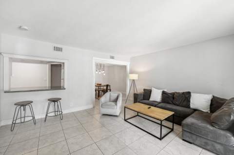 3909 N Ocean Boulevard #215, Fort Lauderdale FL - photo 7 of 22