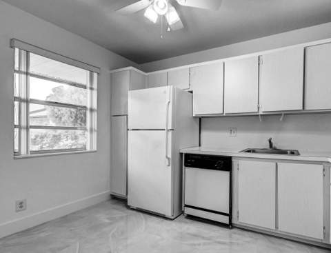 159 Lake Meryl Drive, West Palm Beach FL - photo 7 of 23