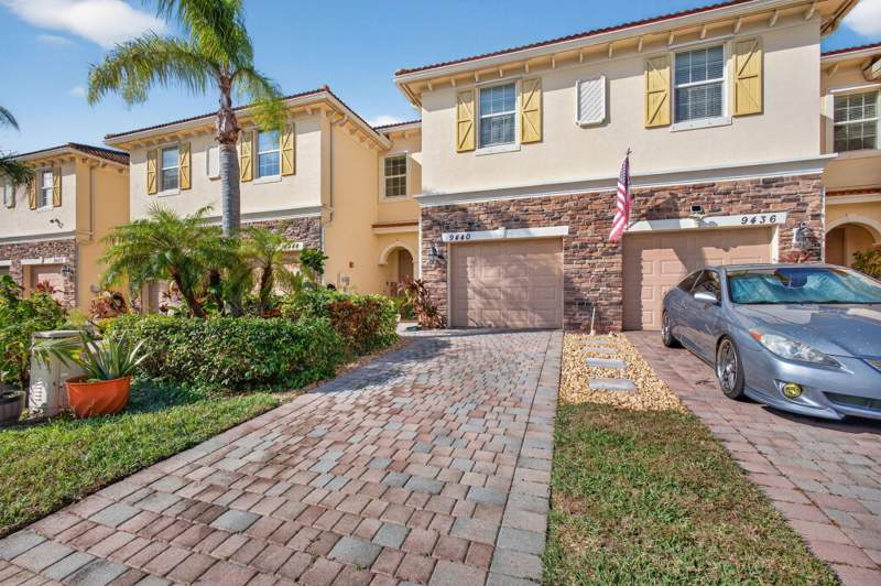 3 bedroom Townhouse at 9440 SW Merlin Court, River Marina Phs 3 & 5, Stuart — photo 2