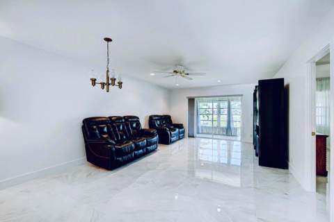 159 Lake Meryl Drive, West Palm Beach FL - photo 12 of 23