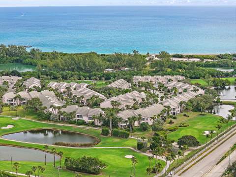 2608 Fairway Drive, Jupiter FL - photo 21 of 25