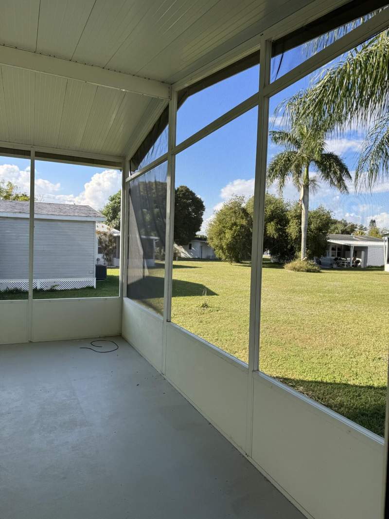 2 bedroom Manufactured Home at 13984 Brazil Court, Spanish Lakes Fairways, Fort Pierce — photo 5