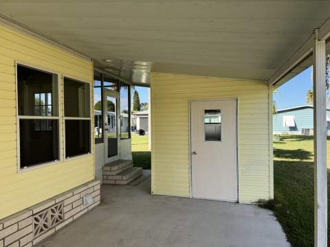 13984 Brazil Court, Fort Pierce FL - photo 6 of 20