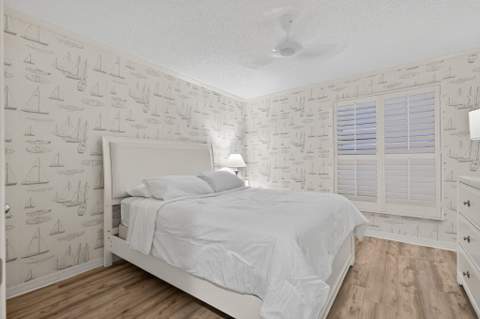 390 NE Edgewater Drive #403, Stuart FL - photo 18 of 46