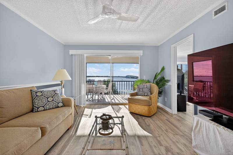 2 bedroom Condominium at 390 NE Edgewater Drive #403, River Village Condo, Stuart — photo 5