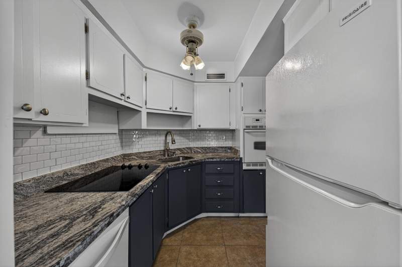 1 bedroom Condominium at 2151 NE 42 Nd Court #136, Venetian Park Co-Op, Lighthouse Point — photo 4