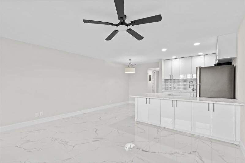 1 bedroom Condominium at 17 Andover A, Andover Condos, West Palm Beach — photo 3