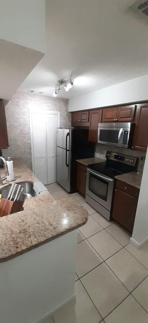 815 W Boynton Beach Boulevard #15-204, Boynton Beach FL - photo 7 of 11