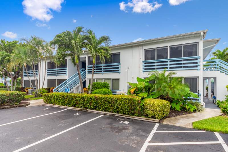 1 bedroom Condominium at 11000 S Ocean Drive #2-2, Villa Del Sol Condominium, Jensen Beach — photo 2