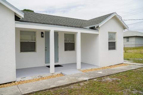 908 W 5th Street, Riviera Beach FL - photo 9 of 40